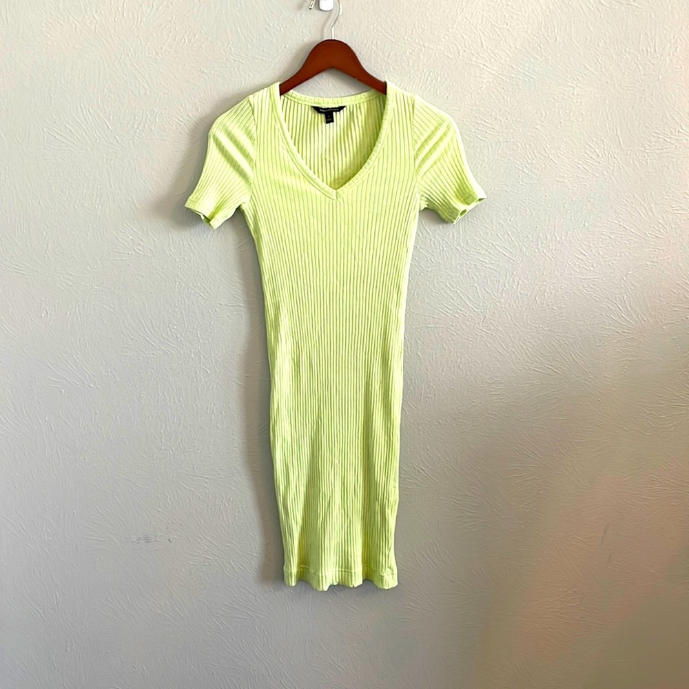 Summer dress-Banana Republic Ribbed V-Neck T-Shirt Dress in Neon Green